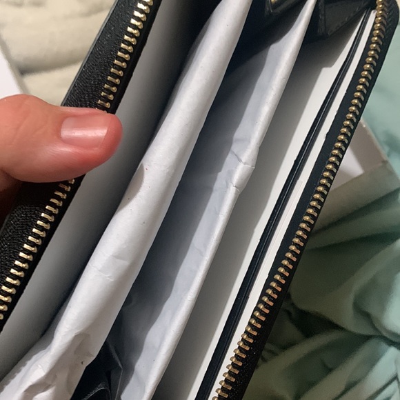 Sparkly Kate spade wallet - Picture 4 of 4